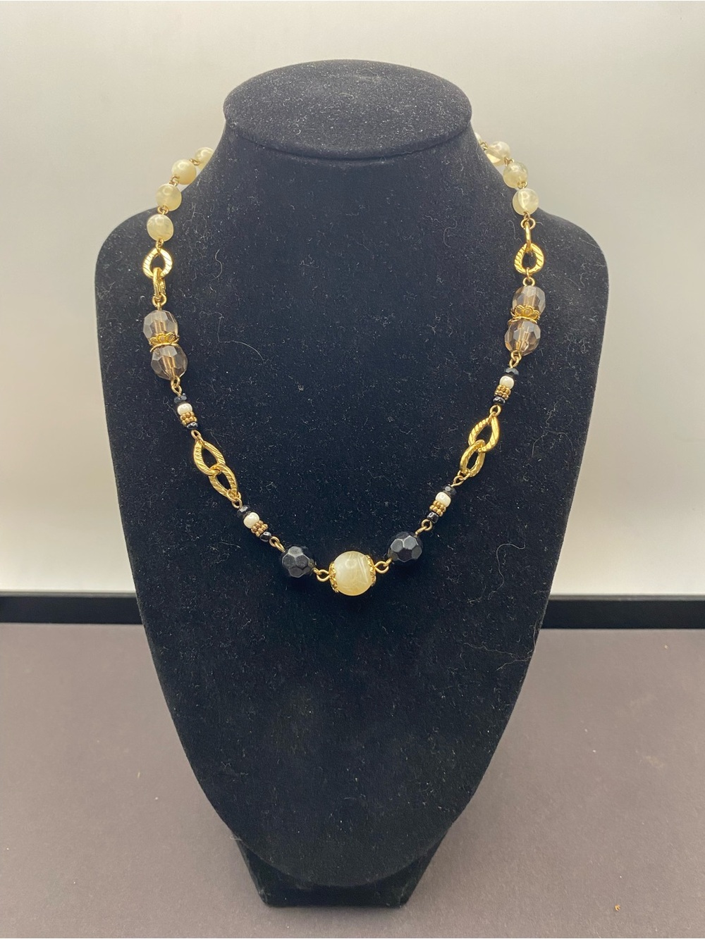 NY Gold and Black Beaded Women's Necklace - 8”